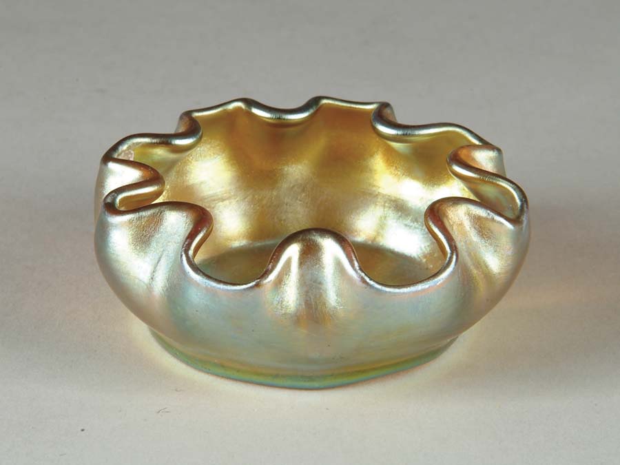 Appraisal: GOLD RUFFLED SALT Lovely gold salt with blue and pink