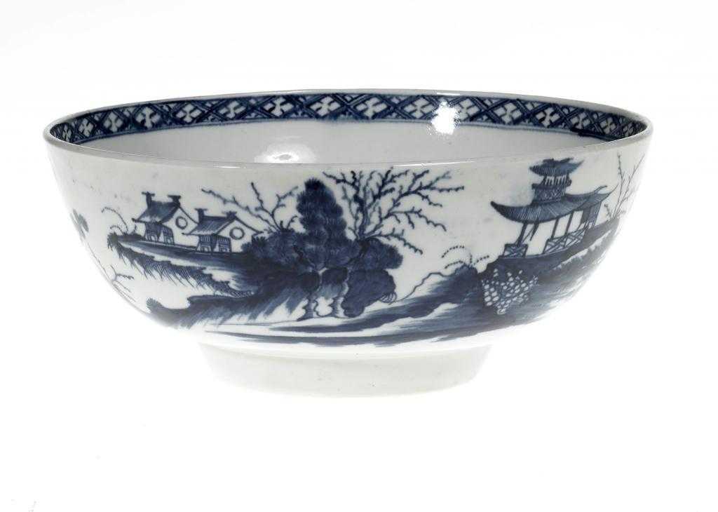 Appraisal: A WORCESTER BOWL painted in underglaze blue with the Precipice