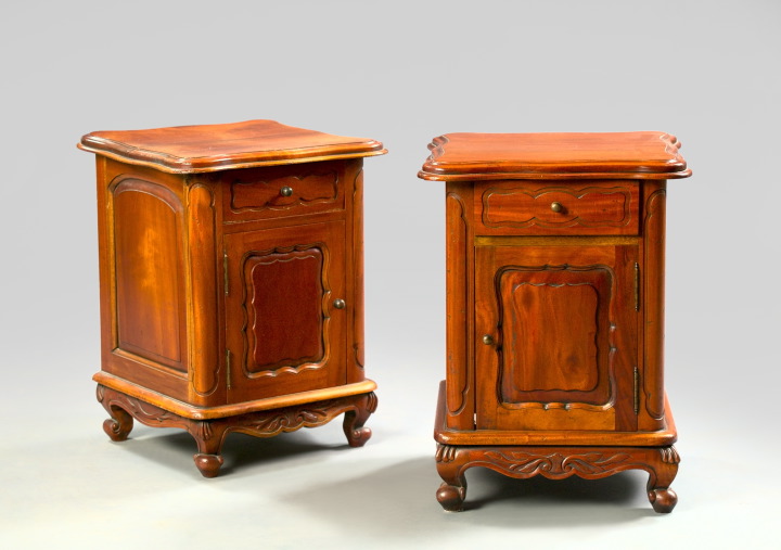 Appraisal: Pair of Carved Mahogany Night Stands of Georgian inspiration each