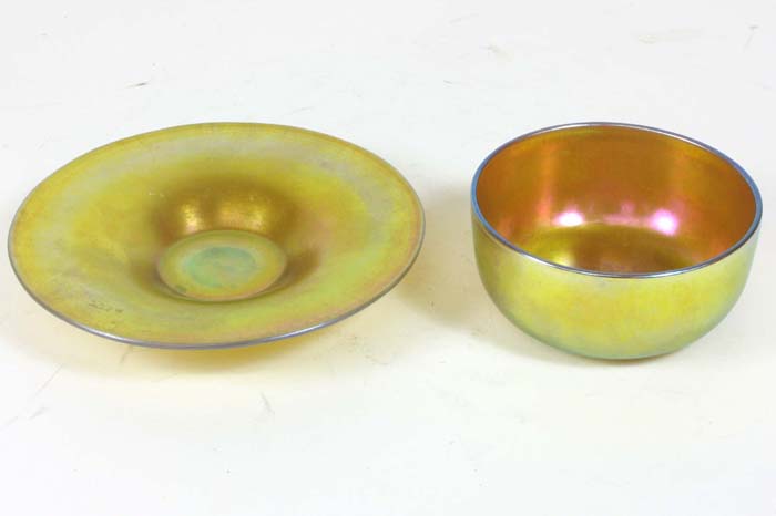 Appraisal: STEUBEN AURENE GOLD IRIDESCENT ART GLASS BOWL AND MATCHING UNDERPLATE