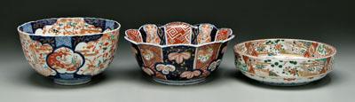 Appraisal: Three Japanese Imari bowls one flower form with scalloped rim