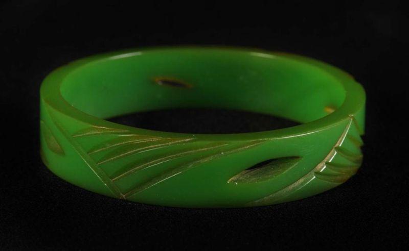 Appraisal: Bakelite Green Carved Reticulated Bracelet Condition Near Mint Size Dia