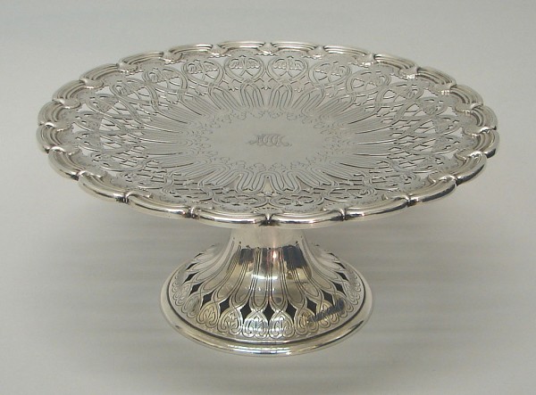 Appraisal: Stand features etched and reticulated tray and base t diameter