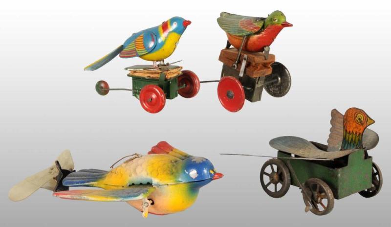 Appraisal: Lot of Tin Bird Wind-Up Toys Description Pre-war and occupied