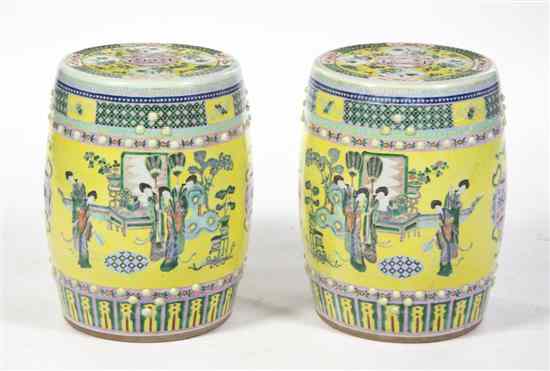 Appraisal: A Pair of Chinese Porcelain Garden Seats of drum form