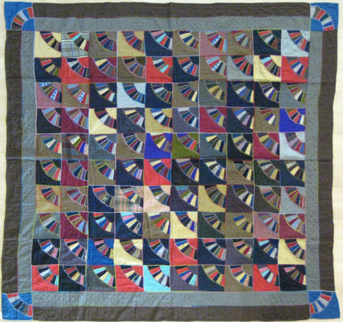 Appraisal: Pennsylvania fan quilt late th c with a double border