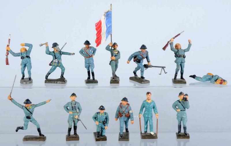 Appraisal: Group of Lineol cm French Soldiers Includes Lineol and one