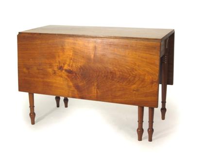 Appraisal: Walnut drop leaf dining table first quarter th century