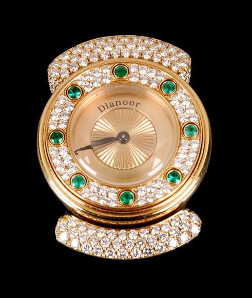 Appraisal: Dianoor Chameleon IV a lady's carat gold diamond and emerald