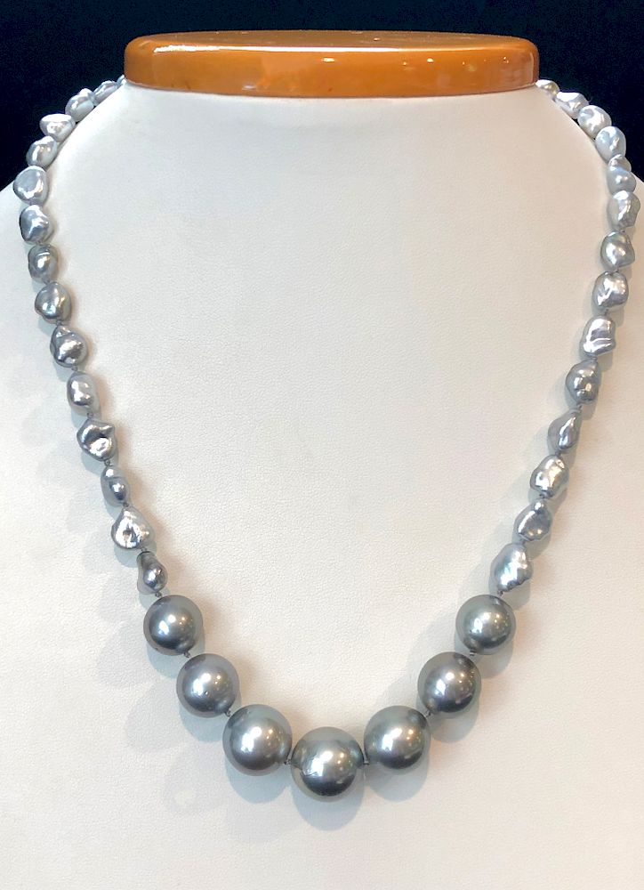 Appraisal: Fine mm - mm South Sea Tahitian Pearl Necklace Exclusive