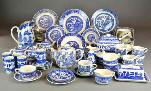 Appraisal: Pieces Blue Willow PorcelainTo include covered dishes teapots pouring pitchers