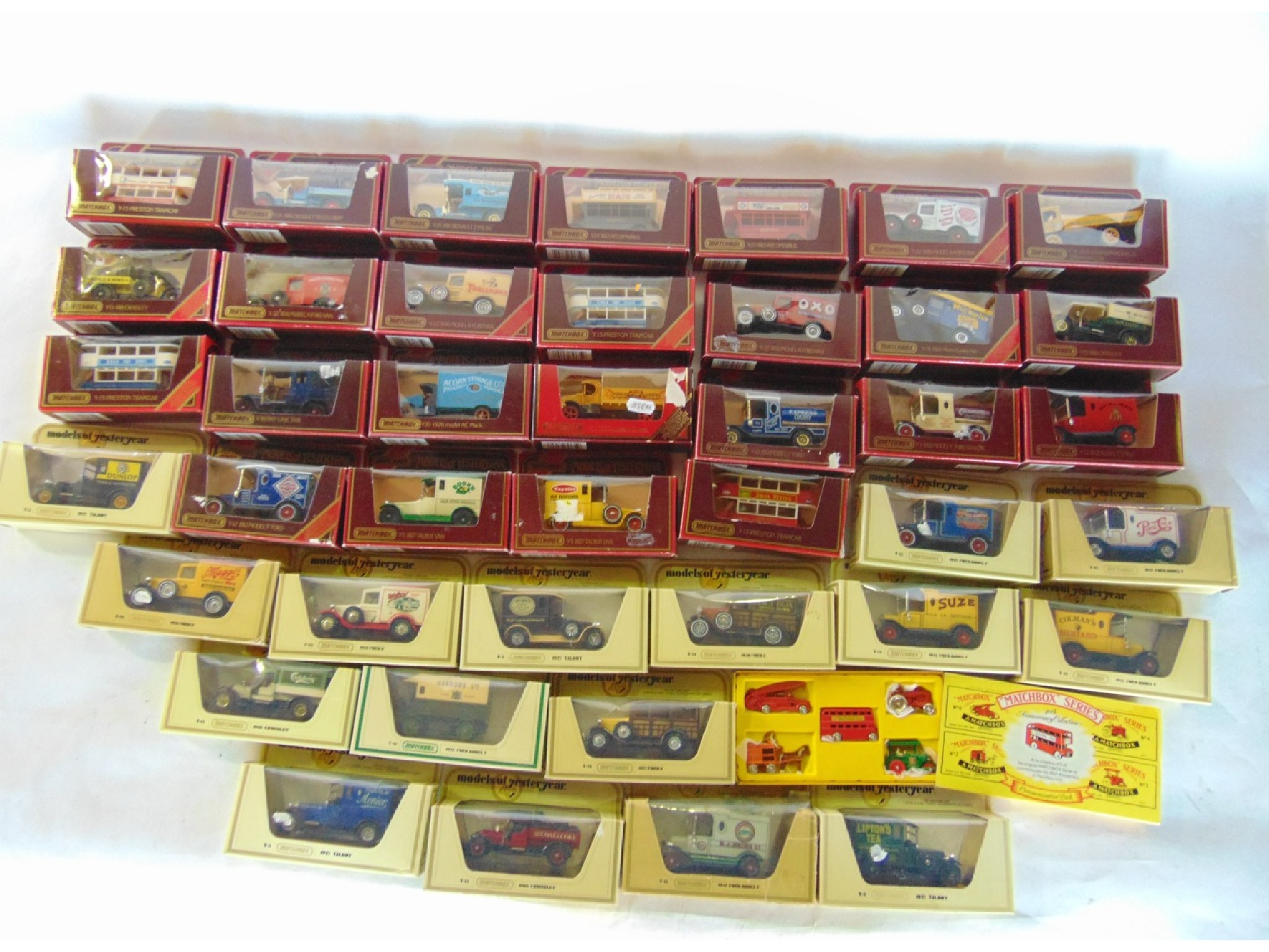 Appraisal: A box containing a quantity of further boxed die cast