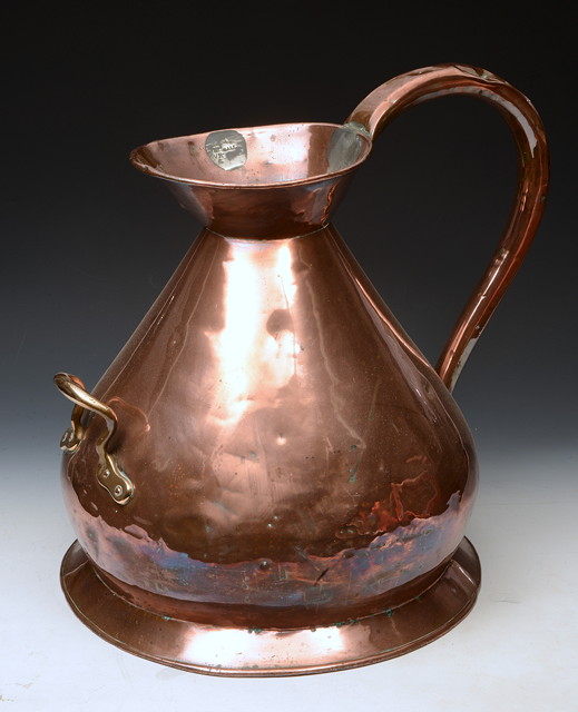 Appraisal: A LARGE VICTORIAN SIX GALLON COPPER MEASURE with large loop