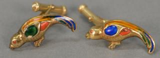 Appraisal: Pair of K gold cuff links parrots with enameling enamel