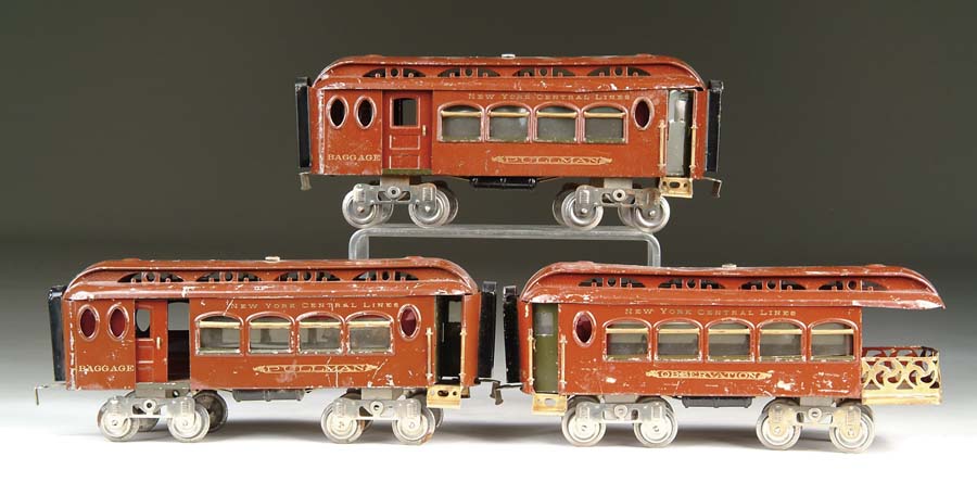 Appraisal: LOT OF THREE LIONEL STANDARD GAUGE PASSENGER CARS Early cars