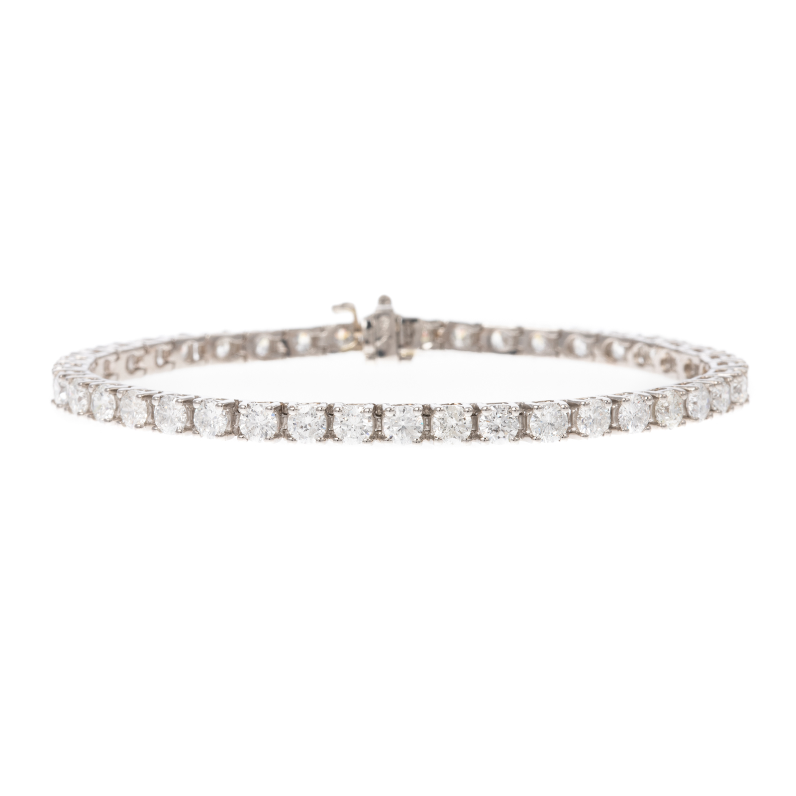 Appraisal: AN CTW DIAMOND TENNIS BRACELET IN PLATINUM Platinum tennis bracelet