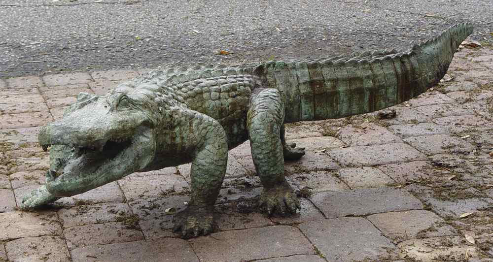 Appraisal: LIFE LIKE BRONZE ALLIGATOR GARDEN STATUARY '' X '' X