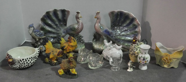 Appraisal: Bx Decorative Glass and Ceramic Items