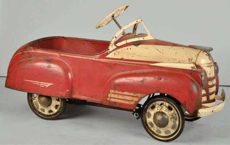 Appraisal: Pressed Steel Steelcraft Oldsmobile Pedal Car Toy Description Circa All