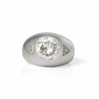 Appraisal: A Platinum Men's Diamond Ring A Platinum Men's Diamond Ring