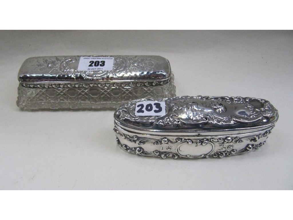 Appraisal: Lot comprising sterling silver box and silver topped pin dish