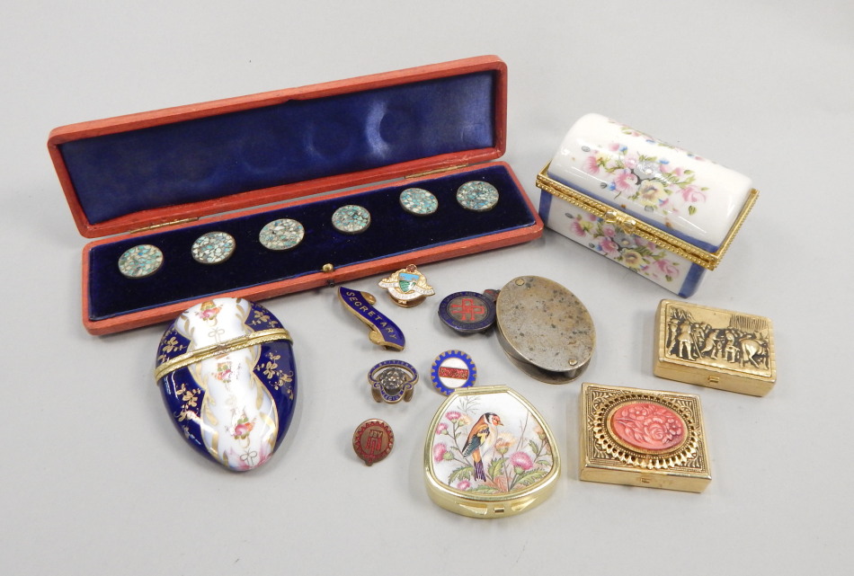 Appraisal: Various small collectable items to include a set of mosaic