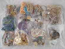 Appraisal: A large quantity of costume jewellery