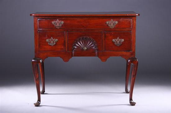 Appraisal: MASSACHUSETTS MAHOGANY LOW BOY DRESSING TABLE th century Boston -