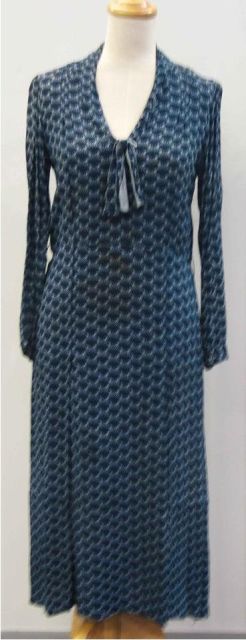 Appraisal: s daydress in printed blue crepe with bow detail to