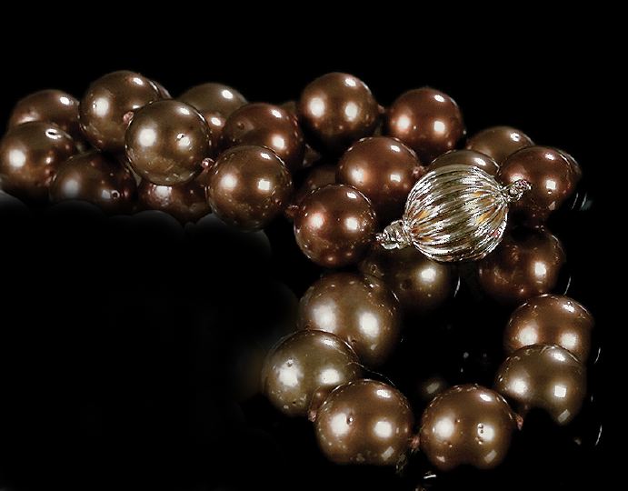 Appraisal: Single Strand of Chocolate Tahitian Pearls composed of thirty-three cultured