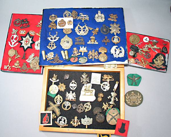 Appraisal: A lot of British cap badges and insignia Comprising approximately