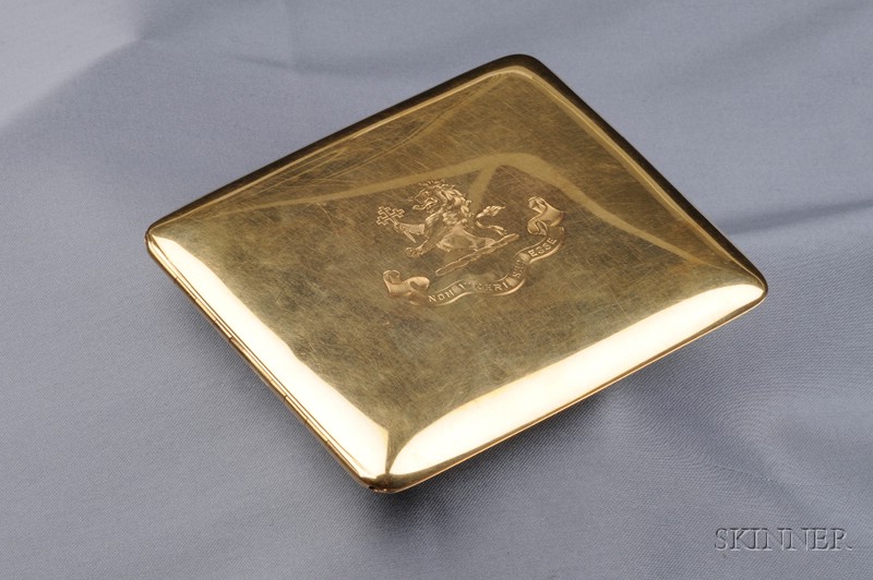 Appraisal: kt Gold Cigarette Case with engraved armorial and motto Non