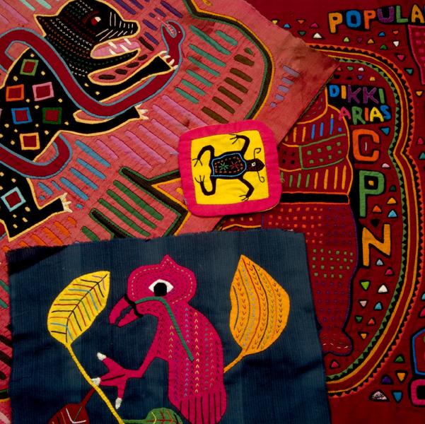 Appraisal: MOLAS Twenty-two assorted molas th C Largest x