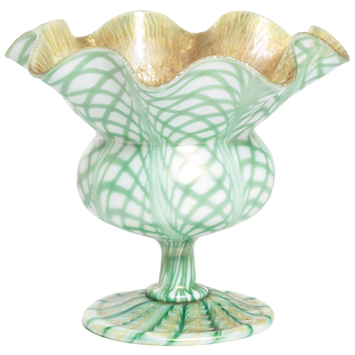 Appraisal: Quezal vase flower form in gold iridescentglass with a green