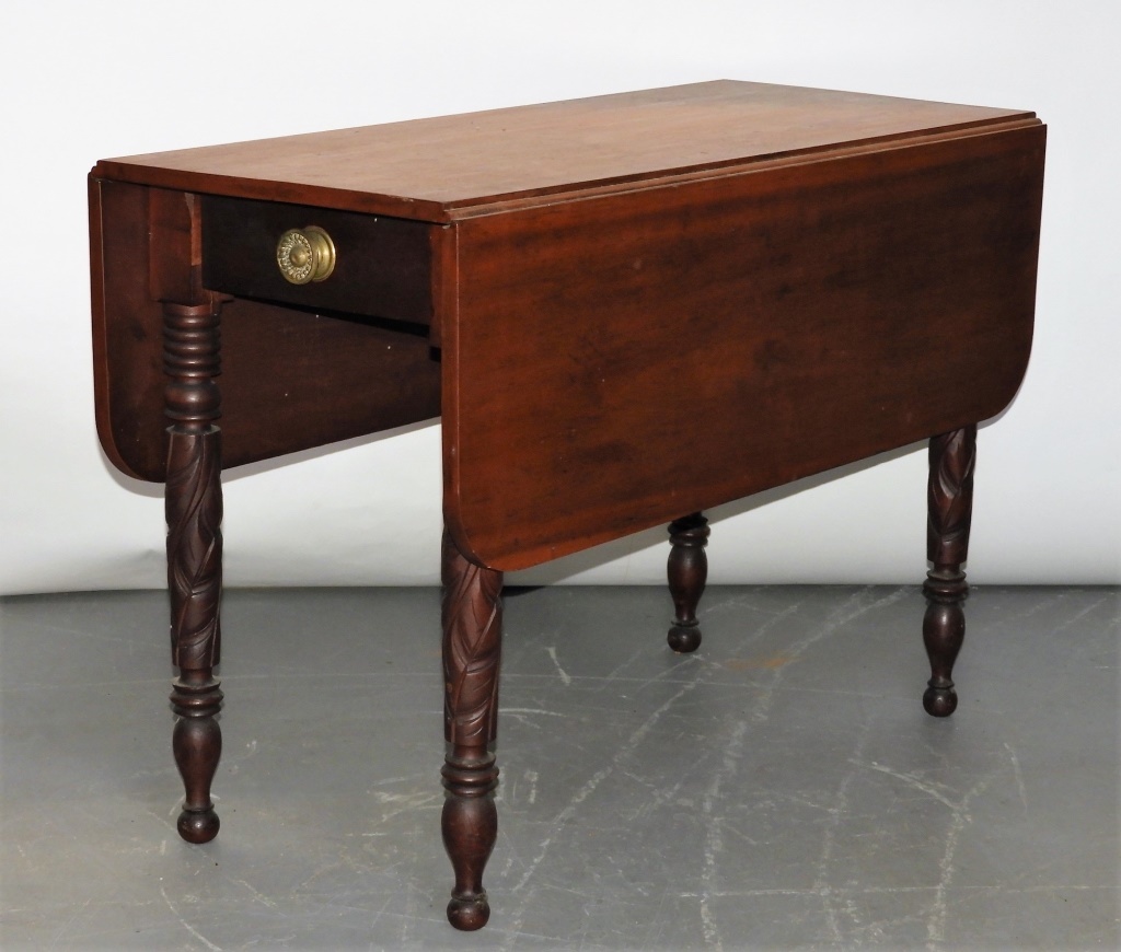 Appraisal: C NEW ENGLAND FEDERAL CHERRY DROP LEAF TABLE New England