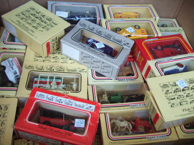 Appraisal: A quantity of Lledo Days gone diecast vehicles boxed