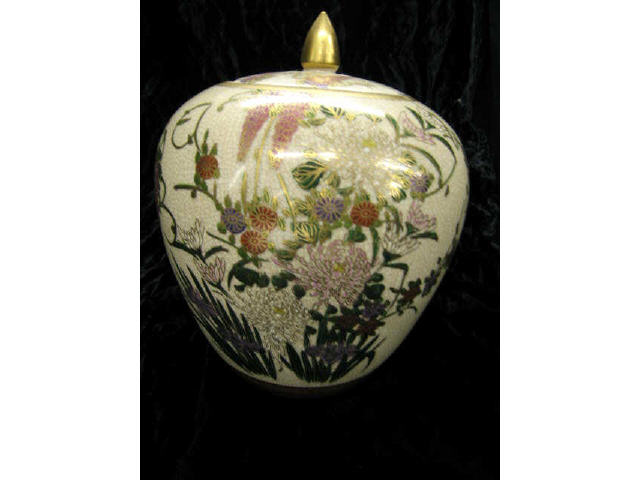 Appraisal: Japanese Satsuma Pottery Temple Jar fine floral goldwork