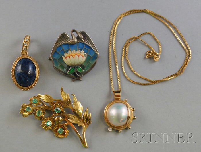 Appraisal: Four Assorted Jewelry Items an kt gold and green gemstone