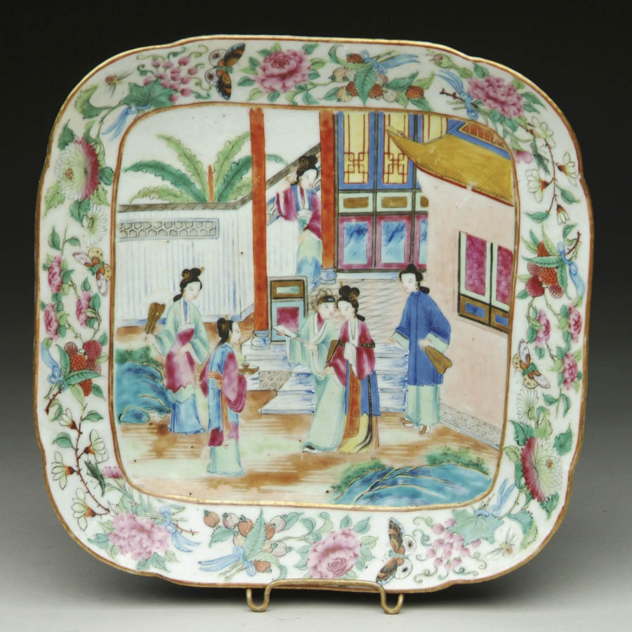 Appraisal: FINE CHINESE EXPORT SERVING TRAY The rounded corner square tray