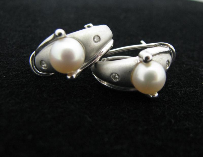 Appraisal: Pair of K White Gold Earrings with Pearl Diamonds matte