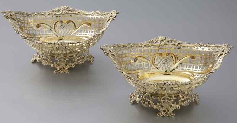 Appraisal: Pr English gilt sterling silver reticulated bowlsStamped for sterling silver