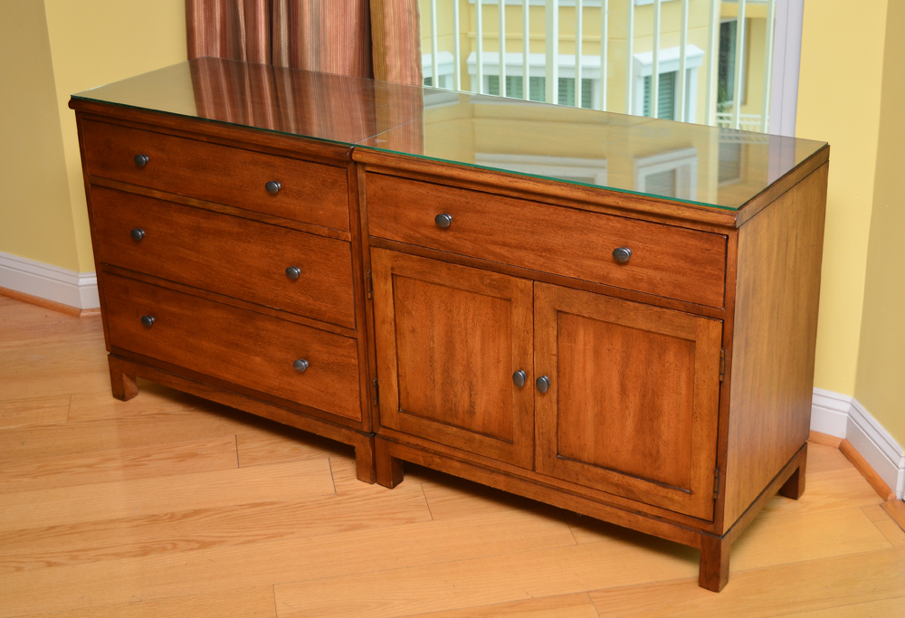 Appraisal: PAIR ETHAN ALLEN CHESTS pieces total to include single drawer