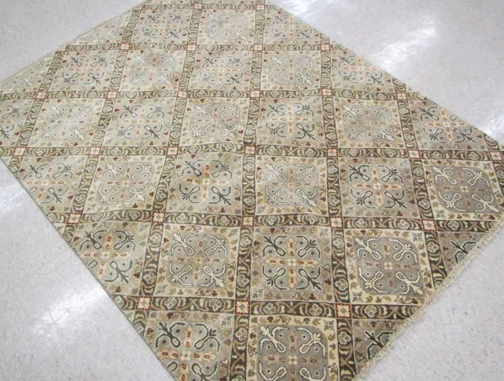 Appraisal: HAND KNOTTED ORIENTAL AREA RUG overall floral panel design without