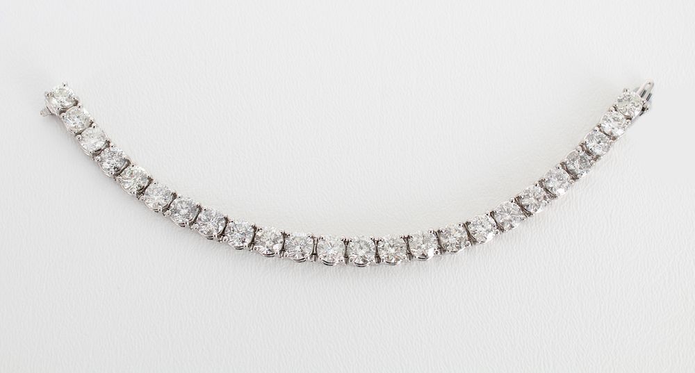 Appraisal: K White Gold ctw Diamond Tennis Bracelet K White Gold