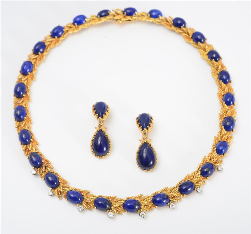 Appraisal: K GOLD LAPIS LAZULI AND DIAMOND NECKLACE Of foliate design