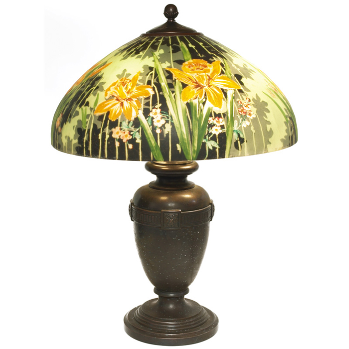 Appraisal: Fine Handel lamp the bronzed metal base with an original