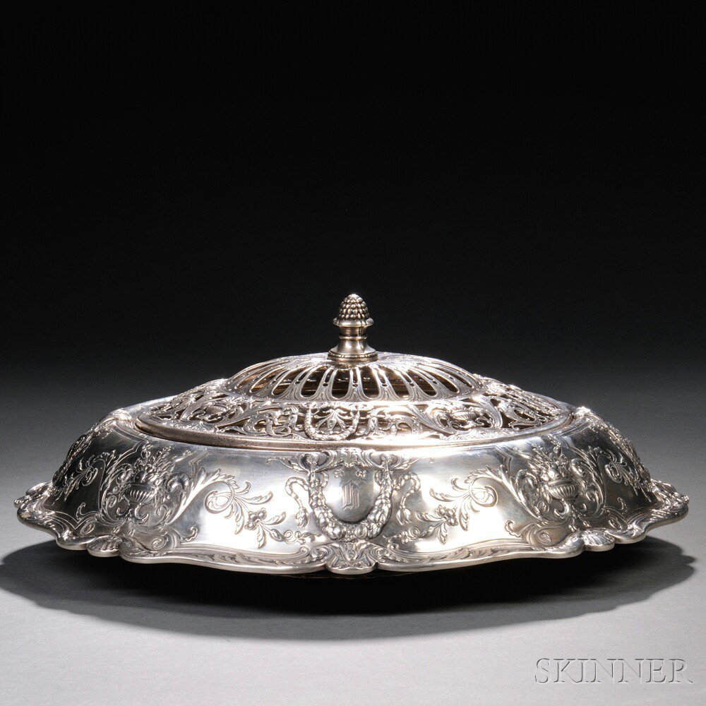 Appraisal: International Sterling Silver Center Bowl Meriden Connecticut th century with