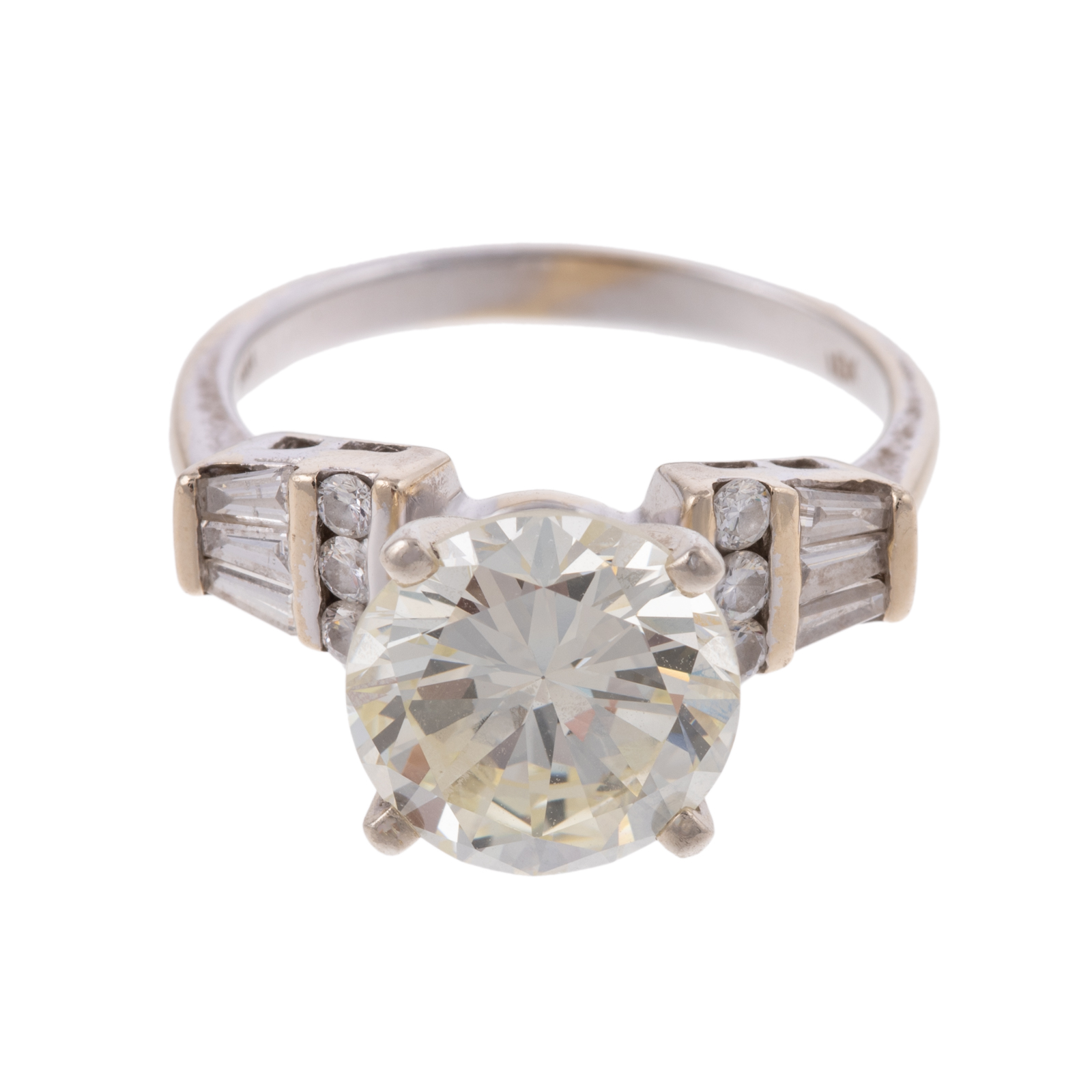 Appraisal: A CARAT ROUND DIAMOND RING IN K K white gold