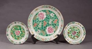 Appraisal: Group of Three Chinese Famille Rose Porcelain Piec Group of