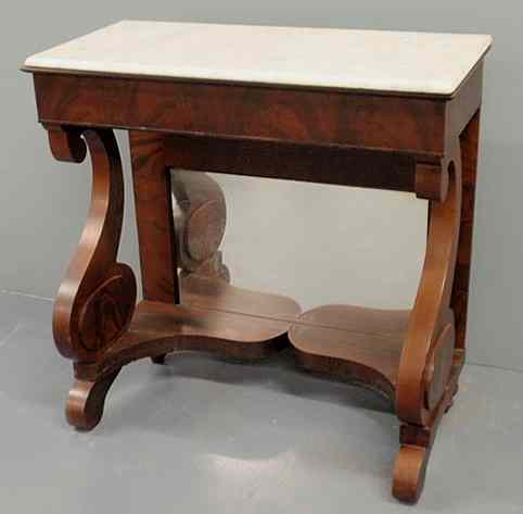 Appraisal: Victorian mahogany pier table c with a marble top and